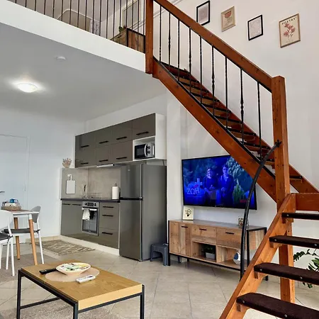 Polikseni Orfanidou *