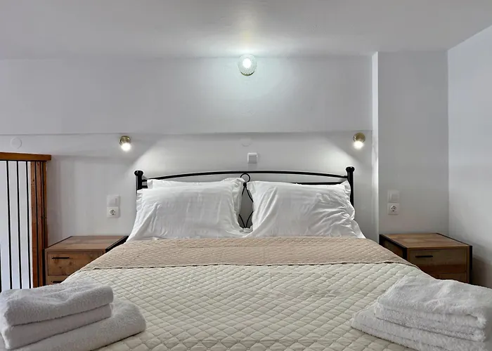 Polikseni Orfanidou * Rhodes City