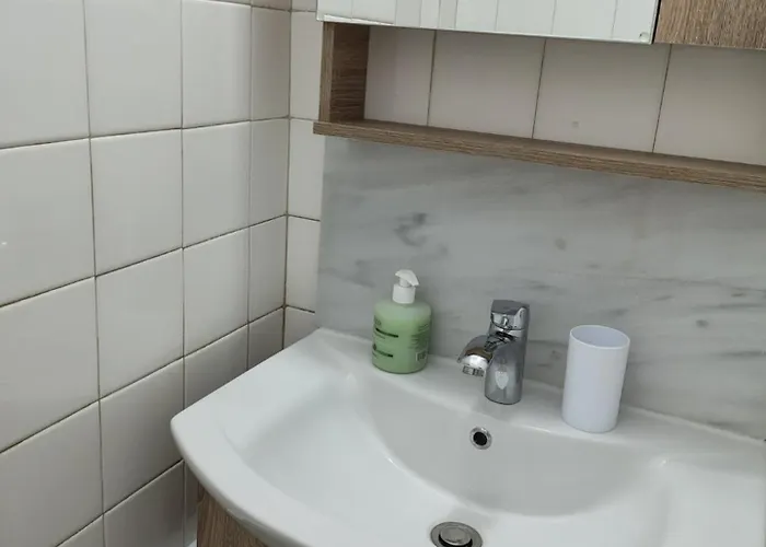 Polikseni Orfanidou Lejlighed