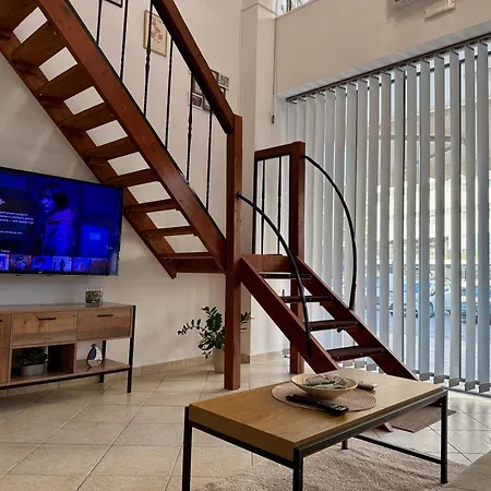 Polikseni Orfanidou * Rhodes City