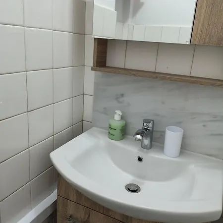 Polikseni Orfanidou Appartement