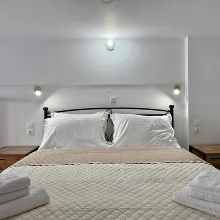 Polikseni Orfanidou * Rhodes City